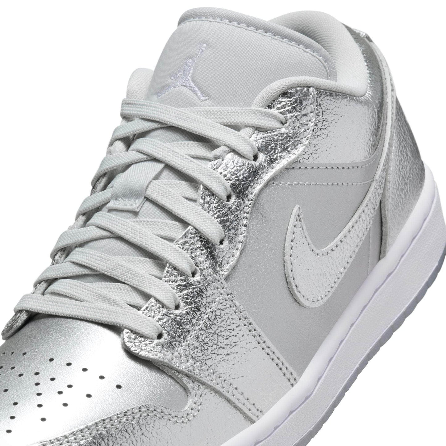 Air Jordan 1 Low "Metallic Silver" - Women's