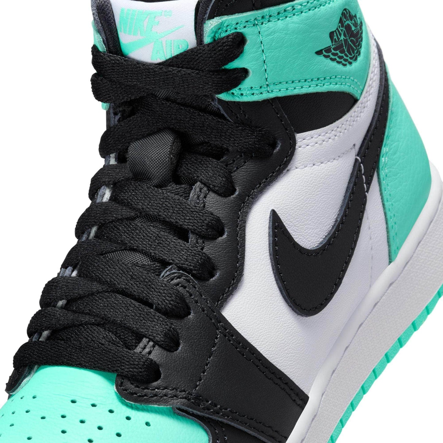 Air Jordan 1 Retro High OG "Green Glow" - Boy's GS