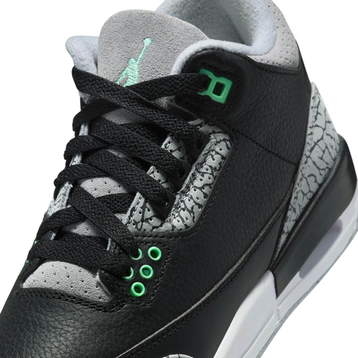 Air Jordan 3 Retro 鈥淕reen Glow鈥?- Boy's GS
