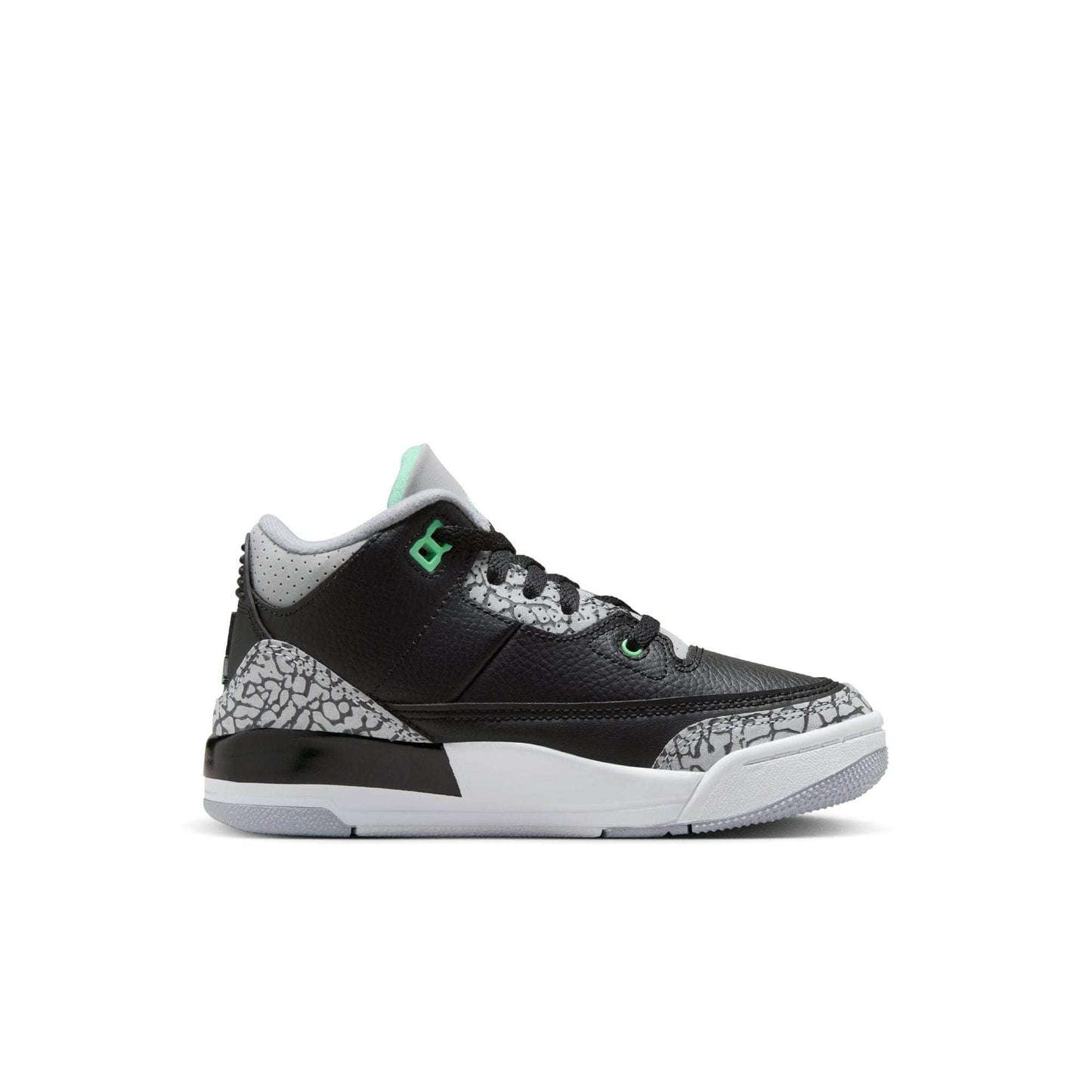 Air Jordan 3 Retro 鈥淕reen Glow鈥?- Kid's PS