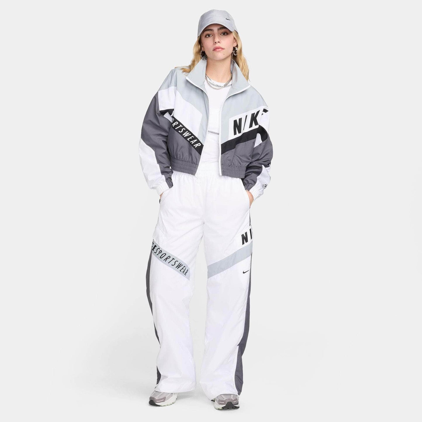 Nike Sportswear Jacket Street SW - Women's