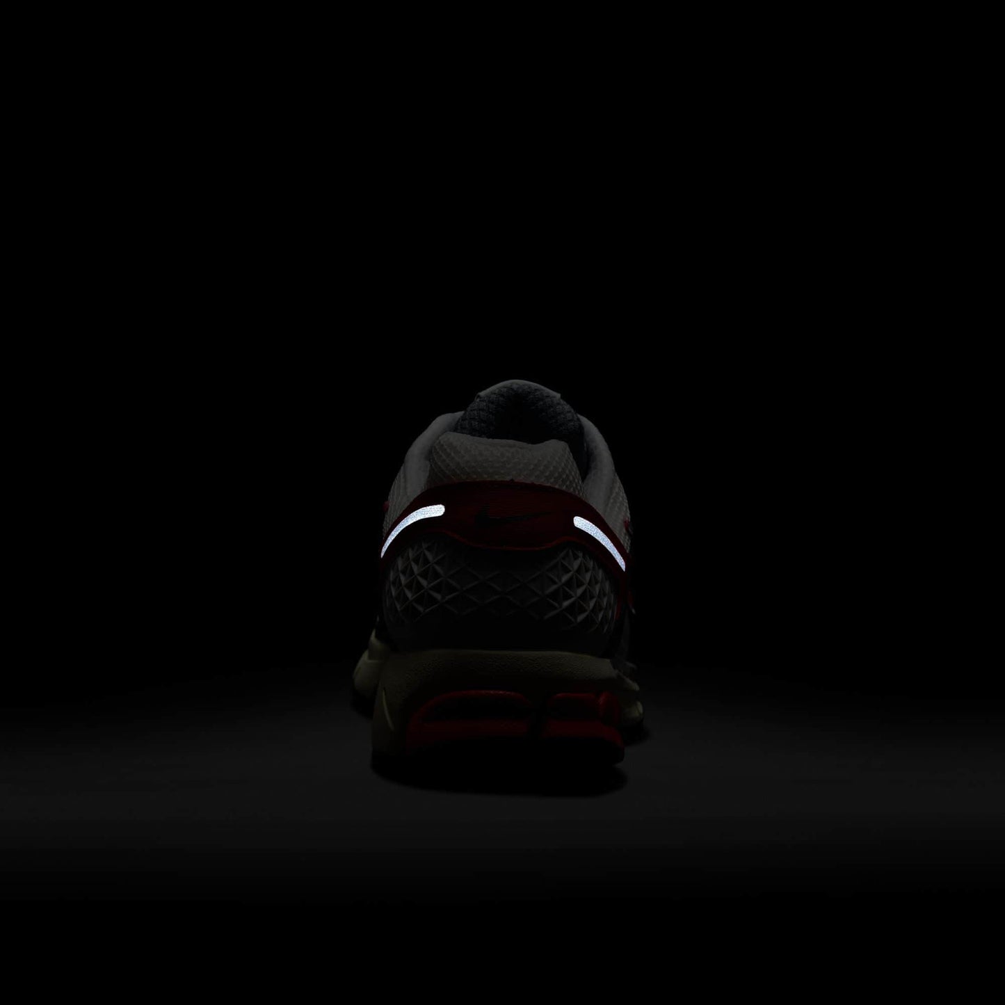 Nike Zoom Vomero 5 - Men's